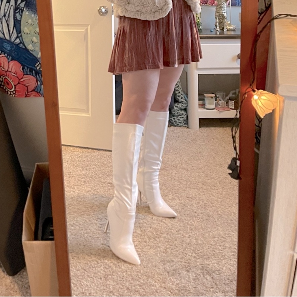 White kitten heel boots